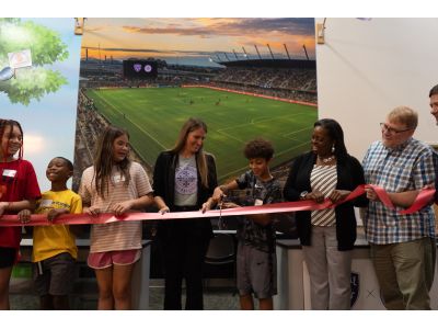 Read the Junior Achievement of Kentuckiana Welcomes Its First Sports Team to BizTown